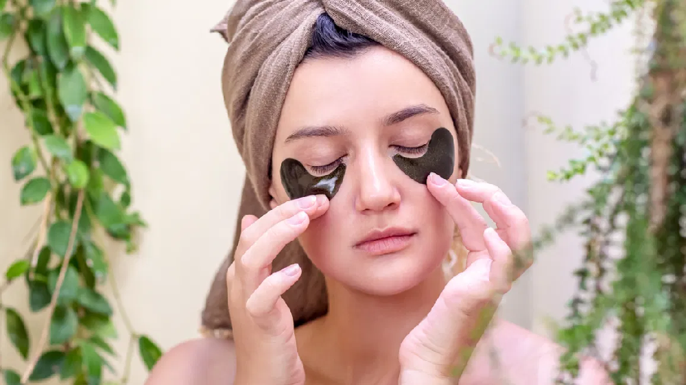 Different Ways To Get Rid Of Under Eye Bags And Treating Them By Experienced Doctors